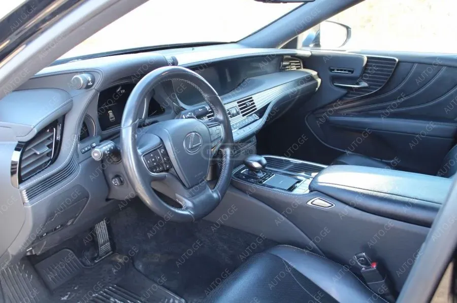 Lexus Ls-500-L 2018 — photo 2