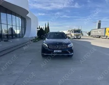 Mercedes-Benz 300-Glc 2016 — photo 2