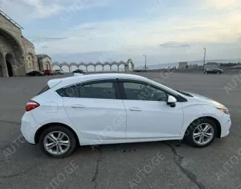 Chevrolet Cruze 2018 — photo 2