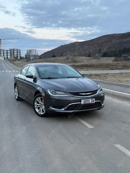 Chrysler 200 2015 — photo 2