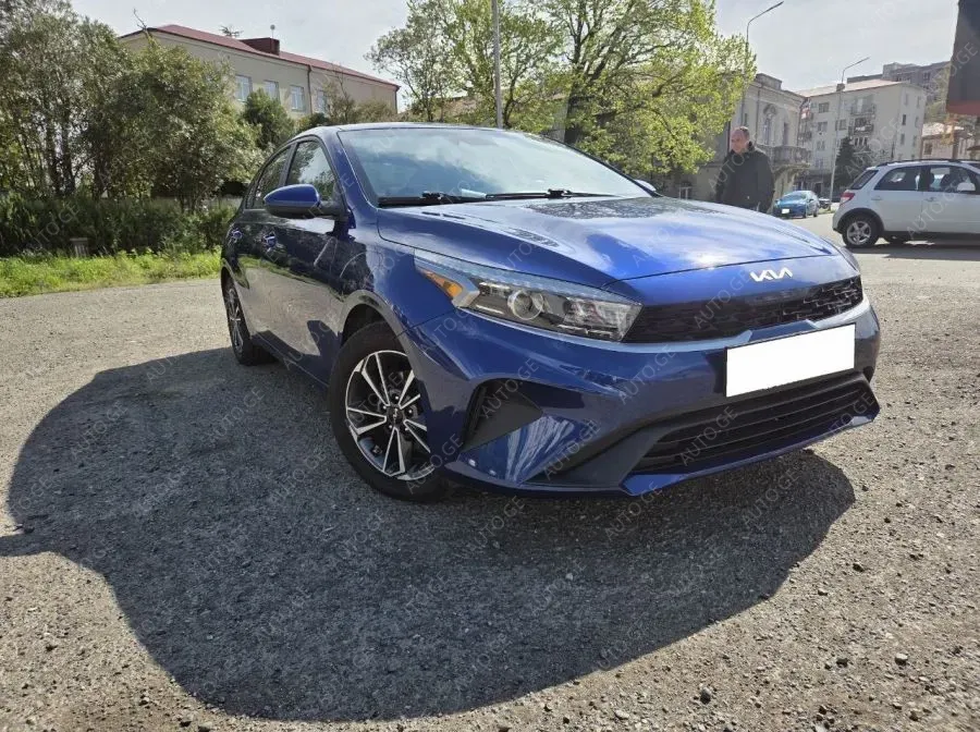 Kia Forte 2022 — photo 2