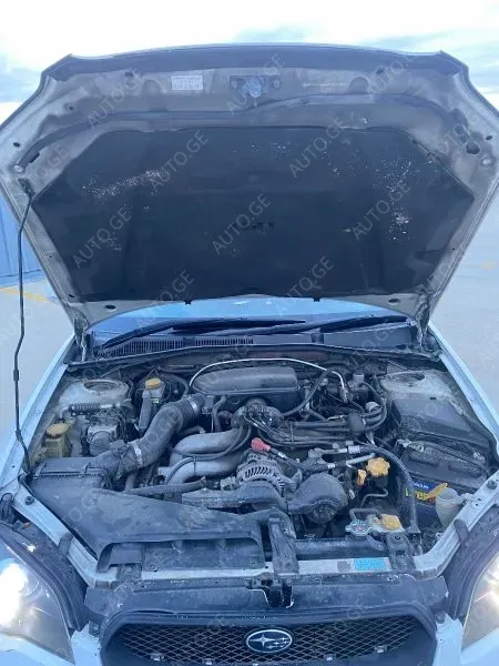 Subaru Legacy 2003 — photo 2