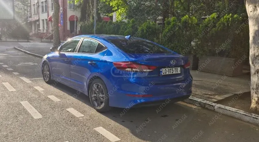 Hyundai Elantra