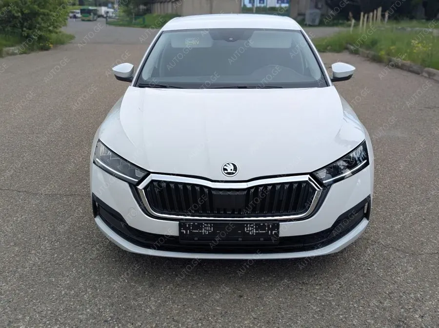 Skoda Octavia 2022 — photo 2