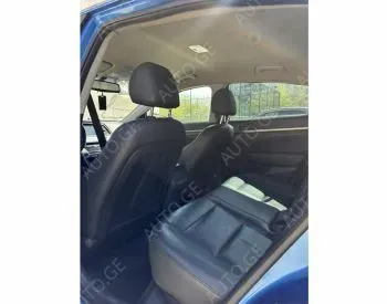 Hyundai Elantra 2017 — photo 2