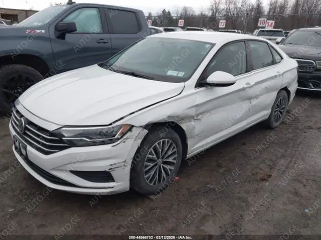 Volkswagen Jetta 2021 — photo 2