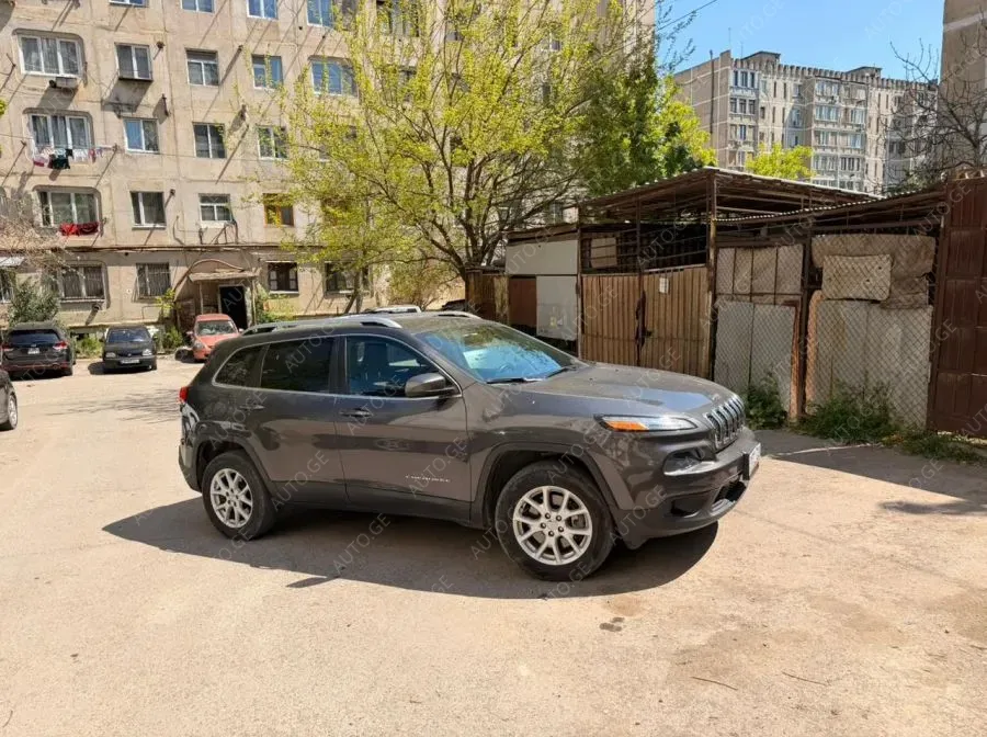 Jeep Cherokee 2015 — photo 2