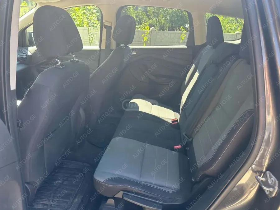 Ford Escape 2016 — photo 2