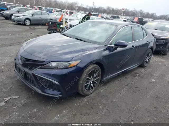 Toyota Corolla 2021 — photo 2