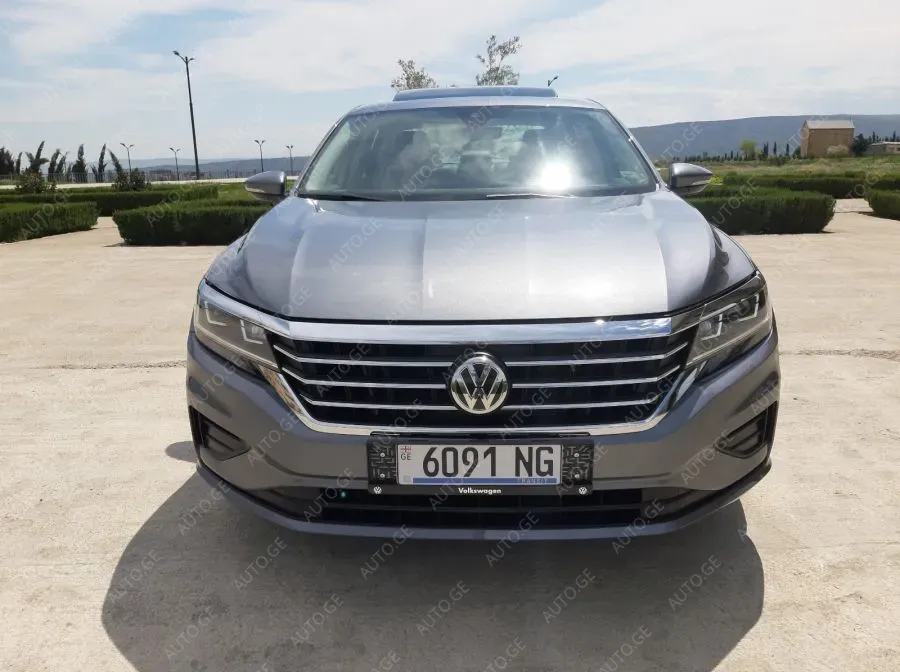 Volkswagen Passat 2021 — photo 2