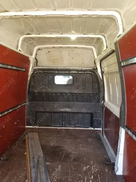Ford Transit 2005 — photo 2