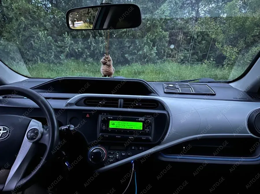 Toyota Prius-C