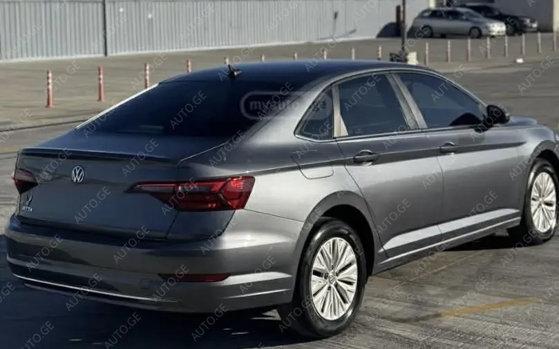 Volkswagen Jetta 2020 — photo 2