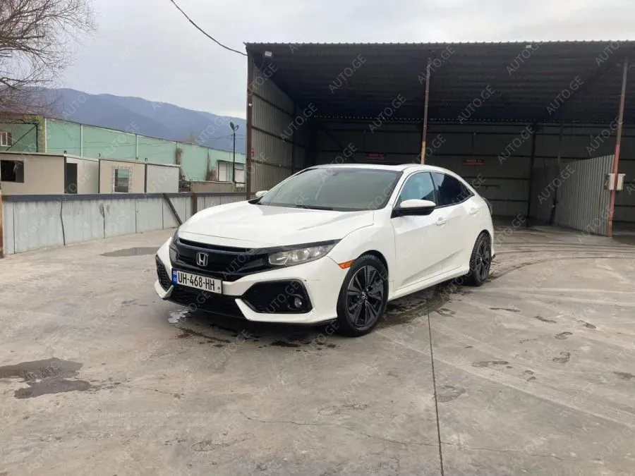 Honda Civic 2018 — photo 2