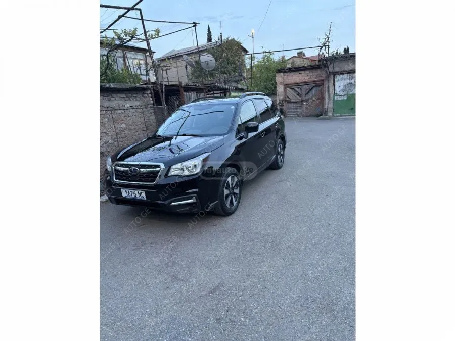 Subaru Forester 2017 — photo 2