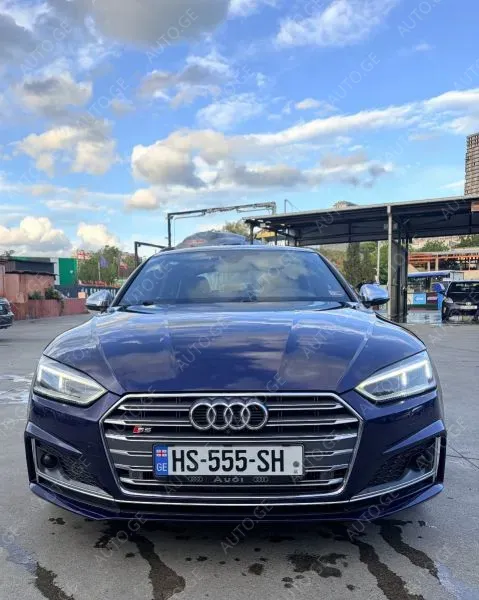 Audi S5