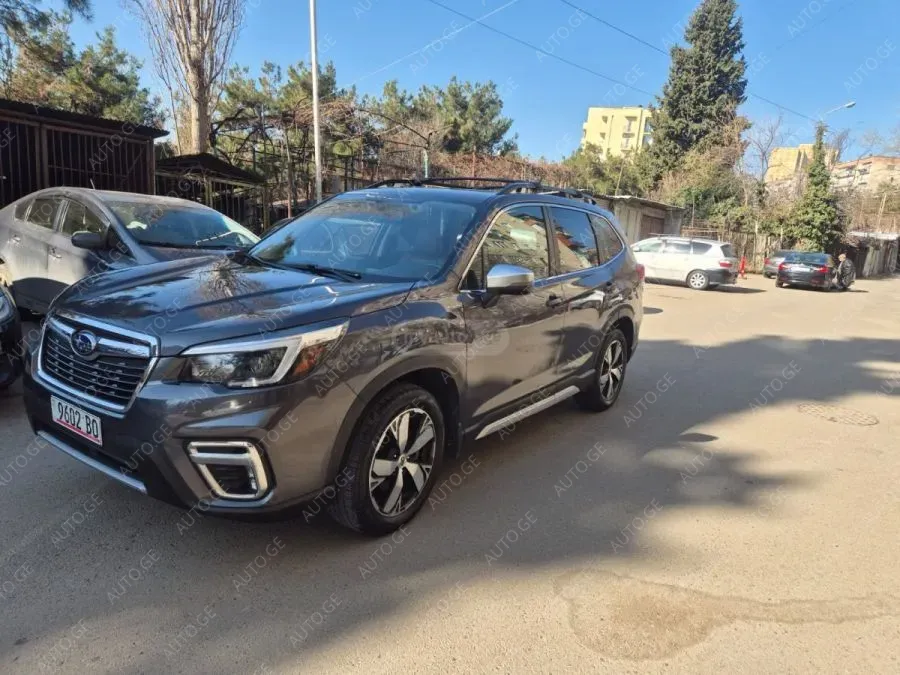 Subaru Forester 2021 — photo 2