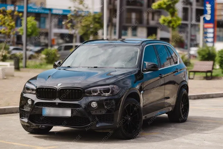 BMW X5 2015 — photo 2