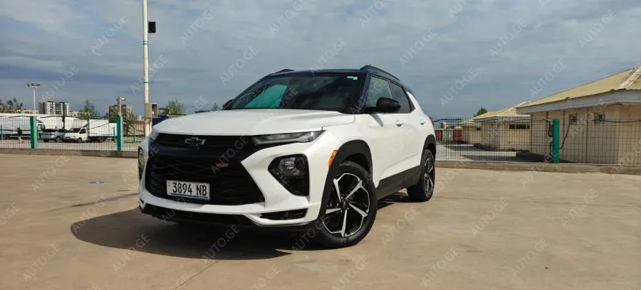 Chevrolet Trailblazer 2022 — photo 2