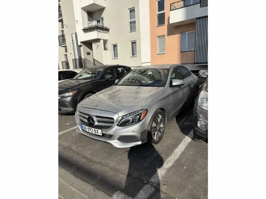 Mercedes-Benz C-300-Merc 2015 — photo 2