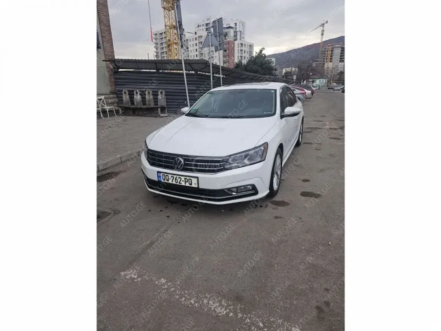Volkswagen Passat 2017 — photo 2