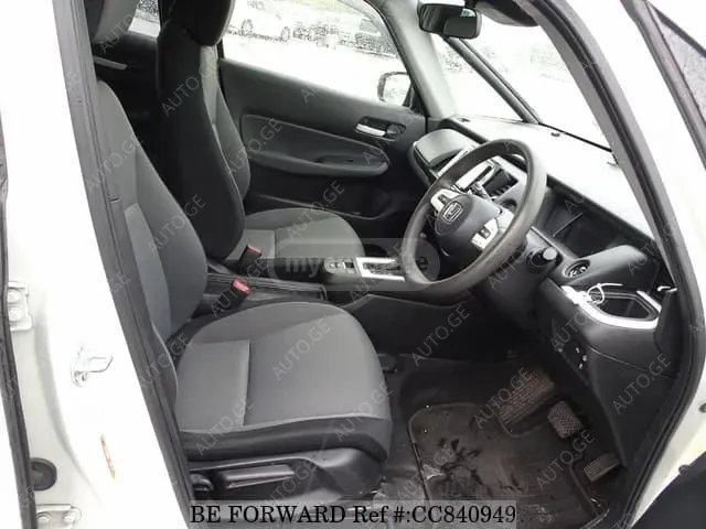 Honda Fit 2021 — photo 2