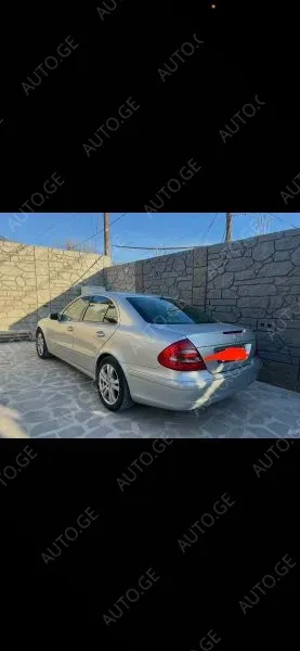 Mercedes-Benz E-270C 2004 — photo 2