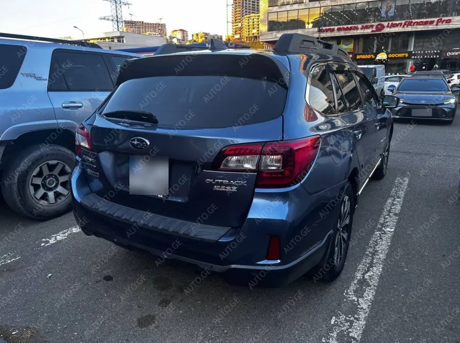 Subaru Outback 2016 — photo 2