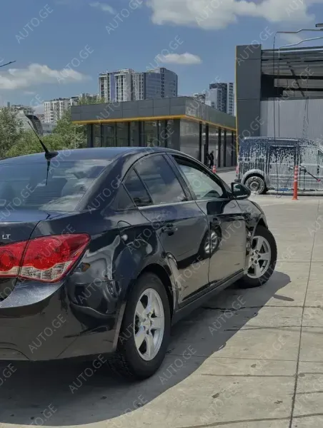Chevrolet Cruze 2014 — photo 2