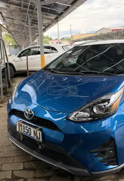 Toyota Prius C