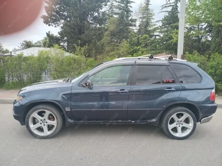 BMW X5 2004 — photo 2