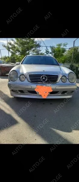 Mercedes-Benz E-320C