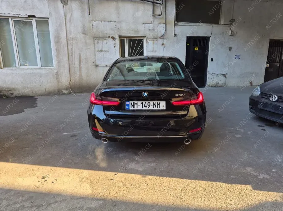 BMW 318 2024 — photo 2