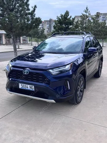 Toyota RAV4 2023 — photo 2