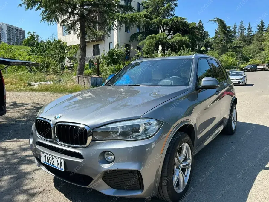 BMW X5 2015 — photo 2