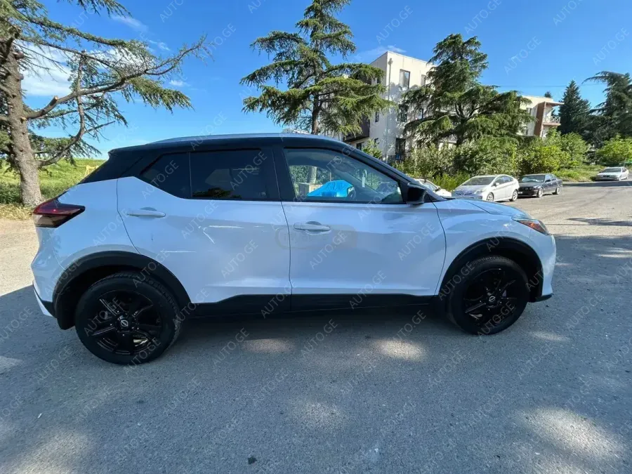 Nissan Kicks-Sr 2022 — photo 2