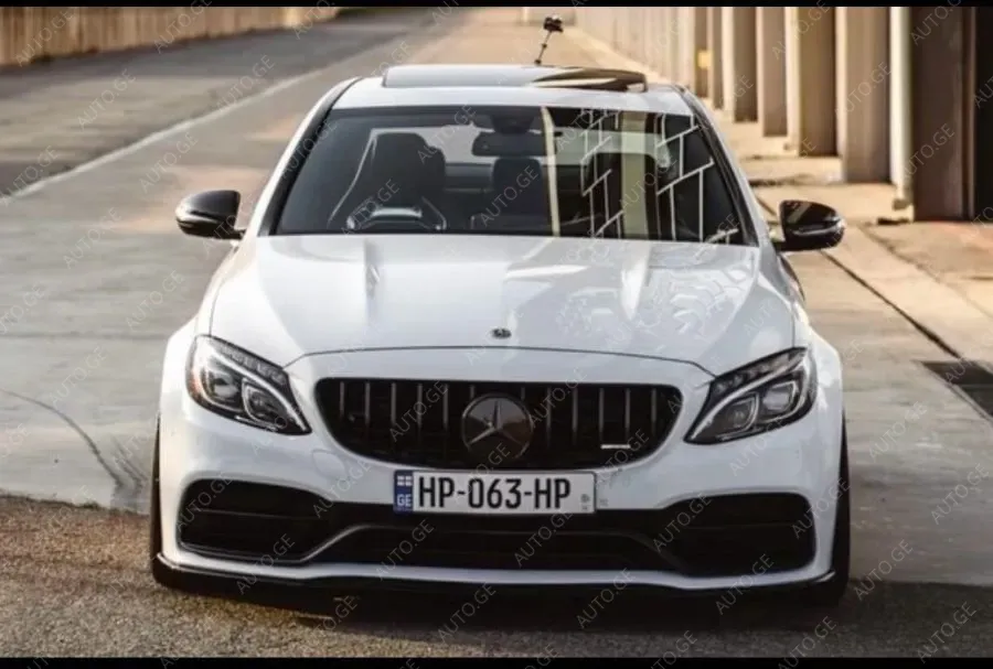 Mercedes-Benz C 63 AMG