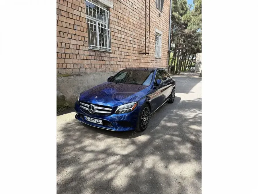 Mercedes-Benz C-300-Merc