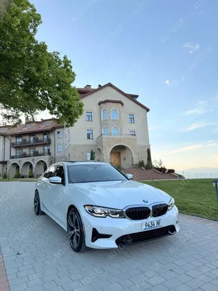 BMW 330
