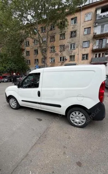Opel Combo 2013 — photo 2