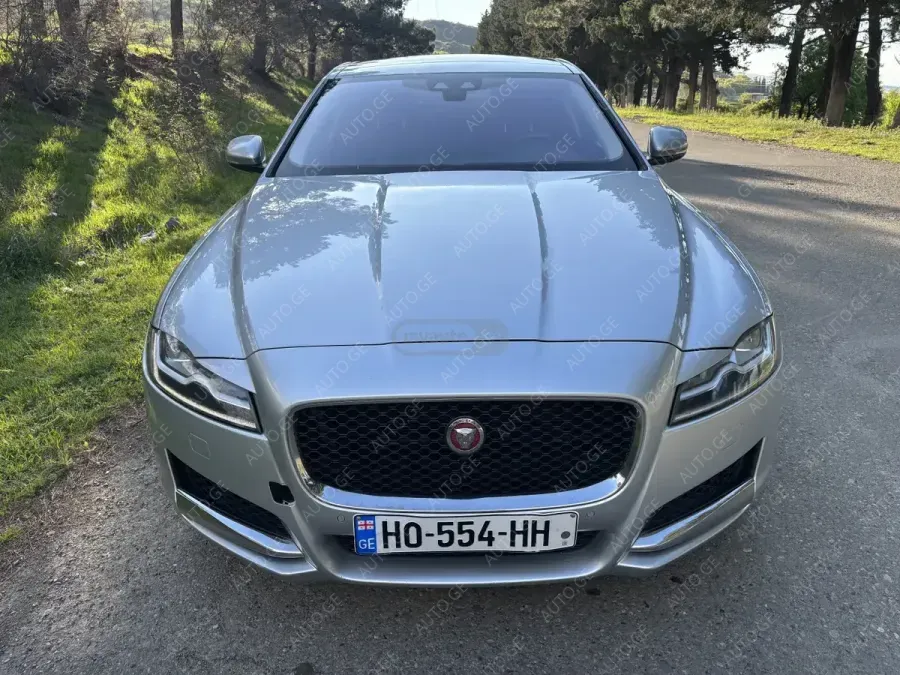 Jaguar XF