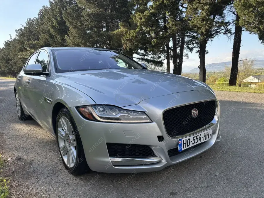 Jaguar XF 2015 — photo 2