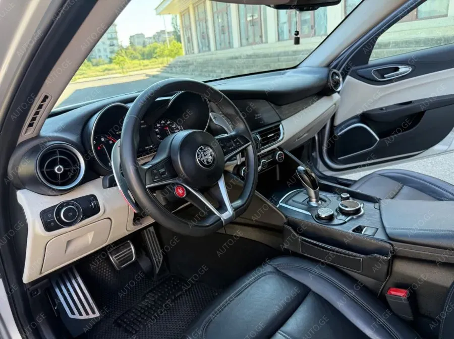 Alfa Romeo Giulia