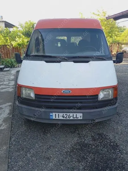 Ford Transit 1990 — photo 2