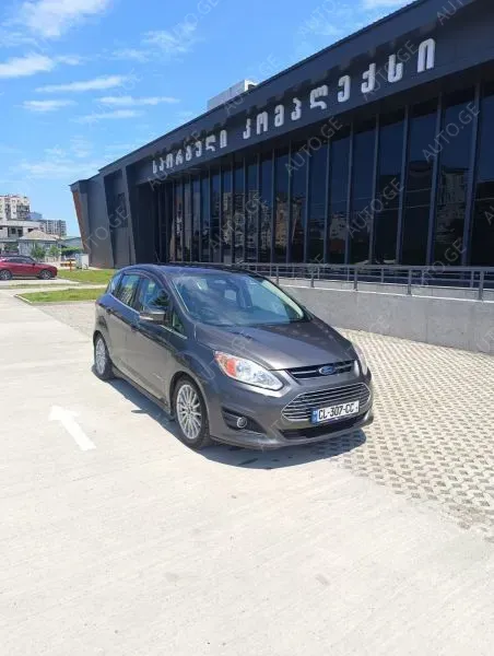 Ford C-Max 2015 — photo 2
