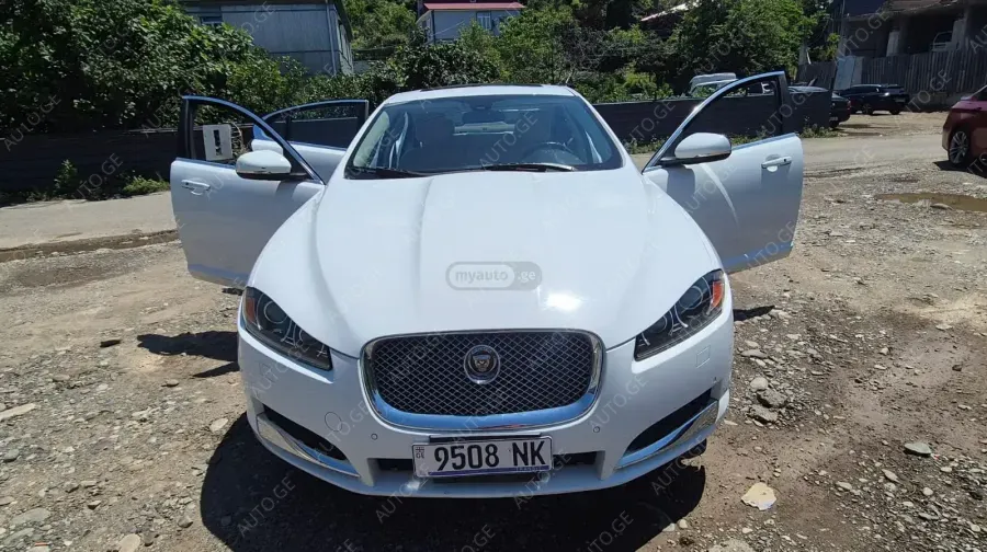 Jaguar XF 2015 — photo 2
