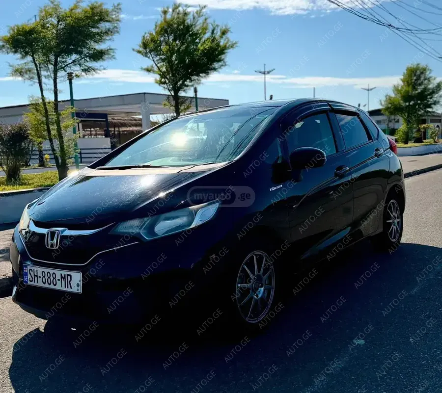 Honda Fit 2016 — photo 2