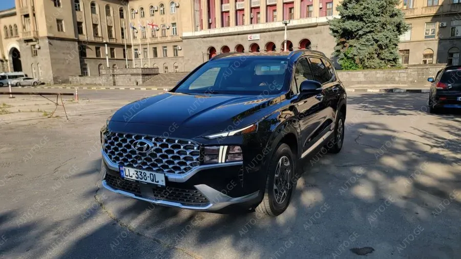 Hyundai Santa Fe 2023 — photo 2