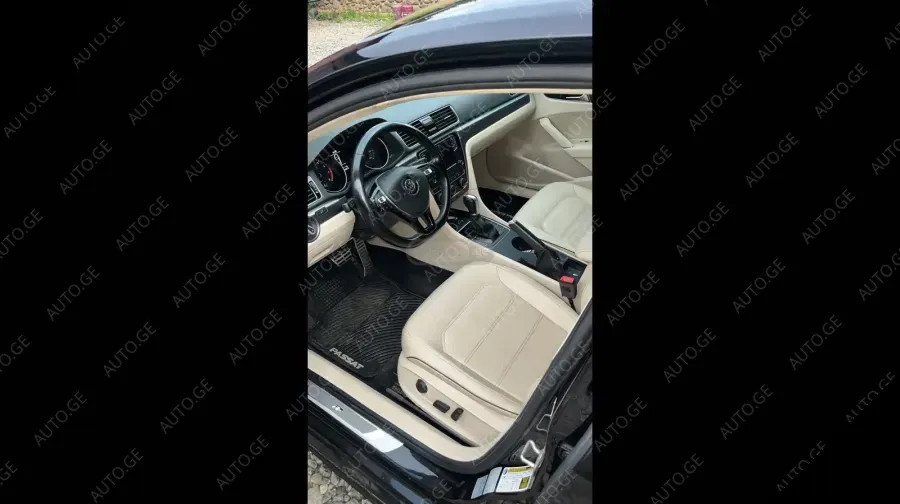 Volkswagen Passat 2017 — photo 2