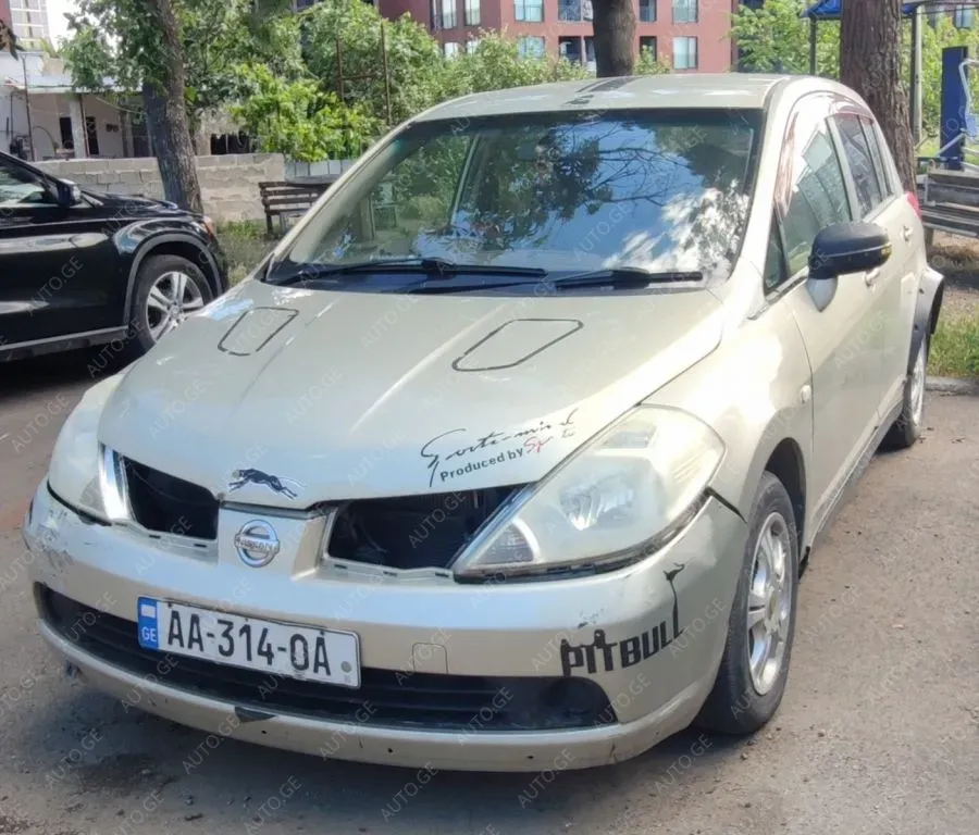 Nissan Tiida 2005 — photo 2